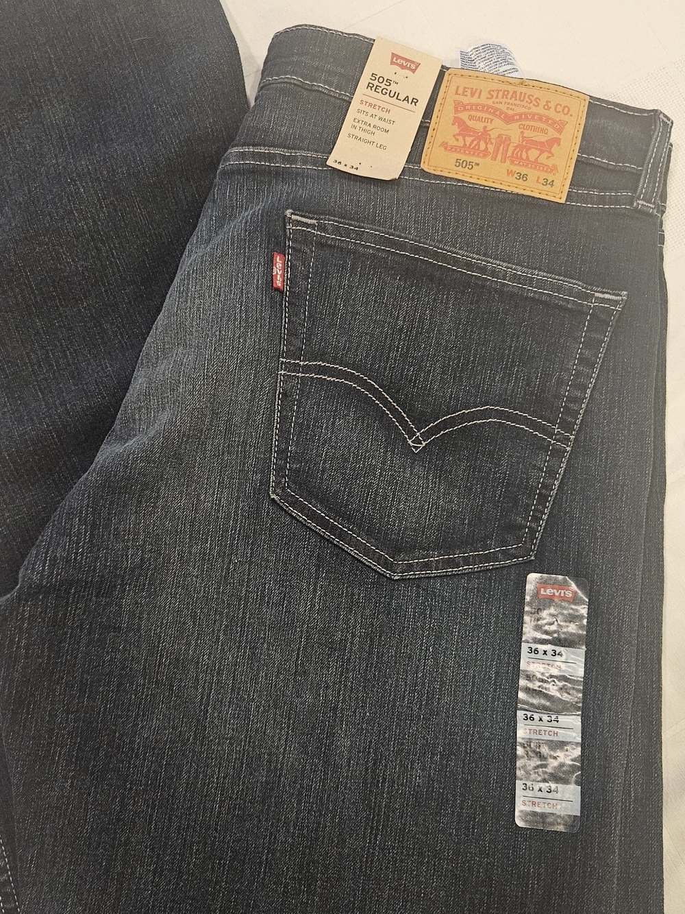 New Men's 505 Levi's Regular Jeans in Dark Blue 36x34